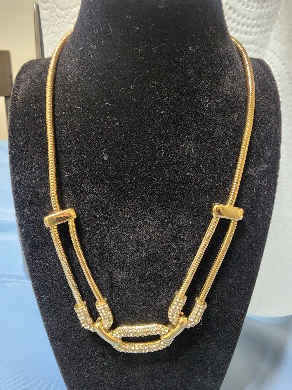 Avon SHB Gold-Tone Pave Link Necklace